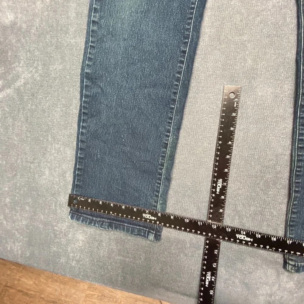 Kenneth Cole Straight Jeans Men 32x30 Blue Denim Distressed Mid Rise Medium Wash